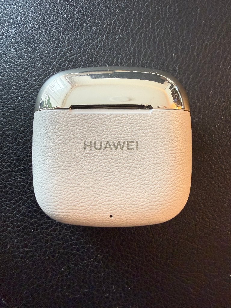 Original HUAWEI FreeBuds SE 2 Cream charging case, Gebruikt, Ophalen of Verzenden, In oorschelp (earbud), Overige kleuren