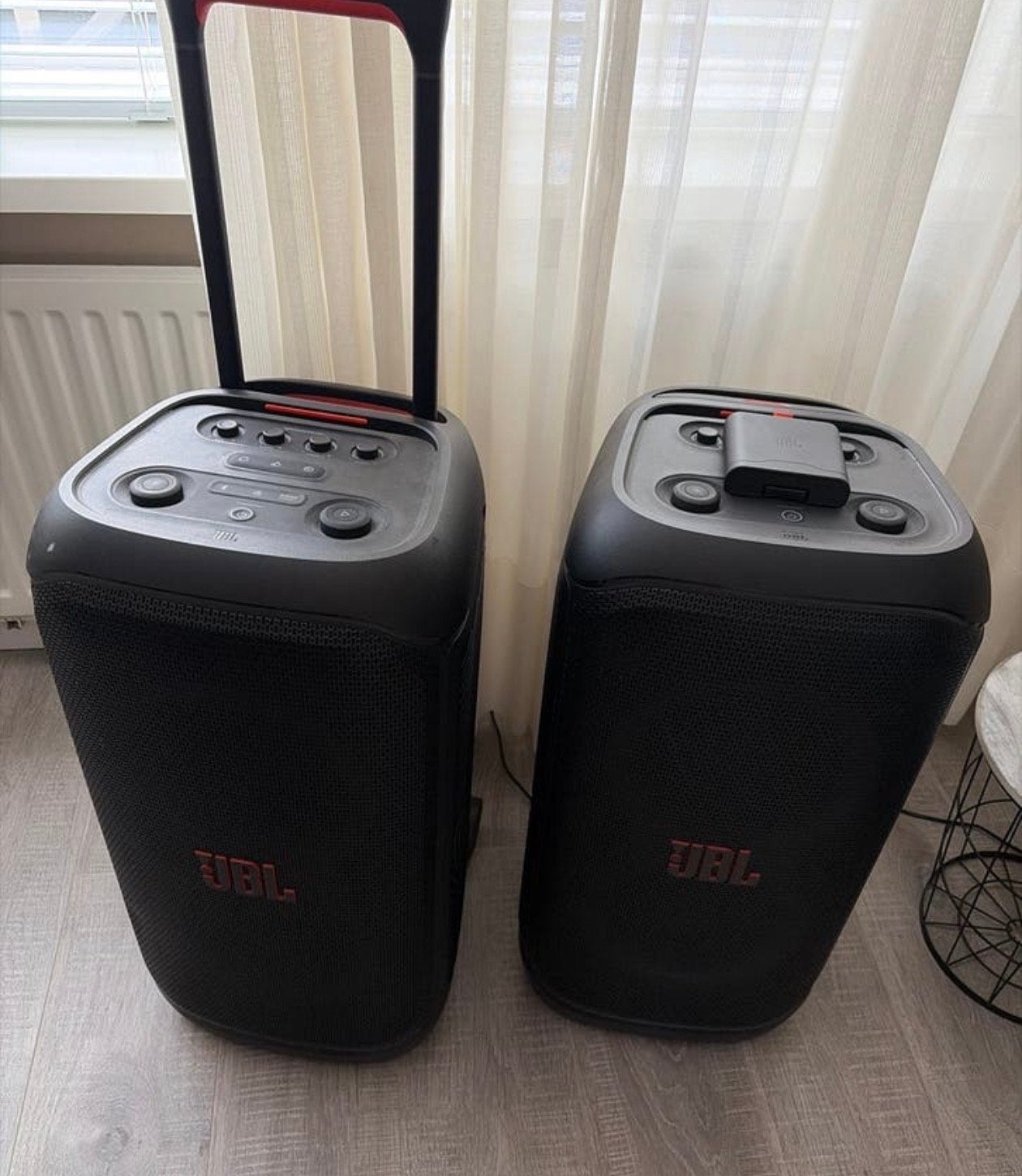 2x JBL Partybox 320 in goede staat eventueel met extra's, JBL, Party speaker, Zo goed als nieuw, Bluetooth