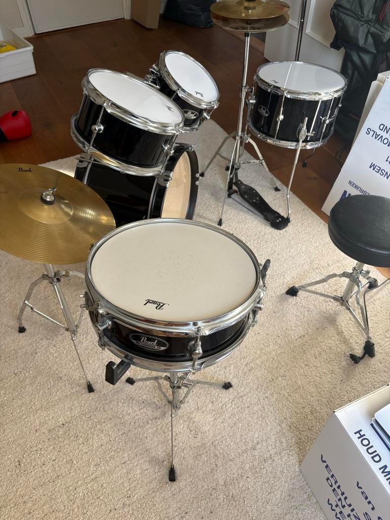 Pearl drumstel met bekkens en kruk, Muziek en Instrumenten, Drumstellen en Slagwerk, Ophalen, Gebruikt, Pearl