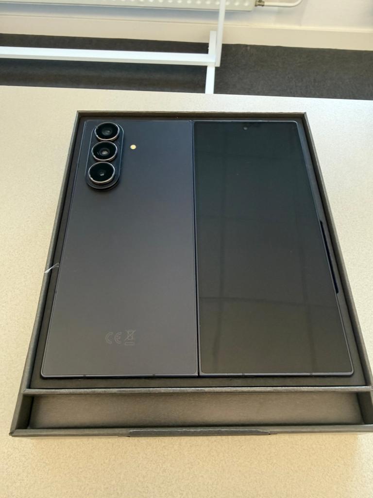 Samsung Galaxy Z Fold7 512GB Zwart - ZGAN verlaagd in prijs, Zwart, Touchscreen, Zo goed als nieuw, Android OS