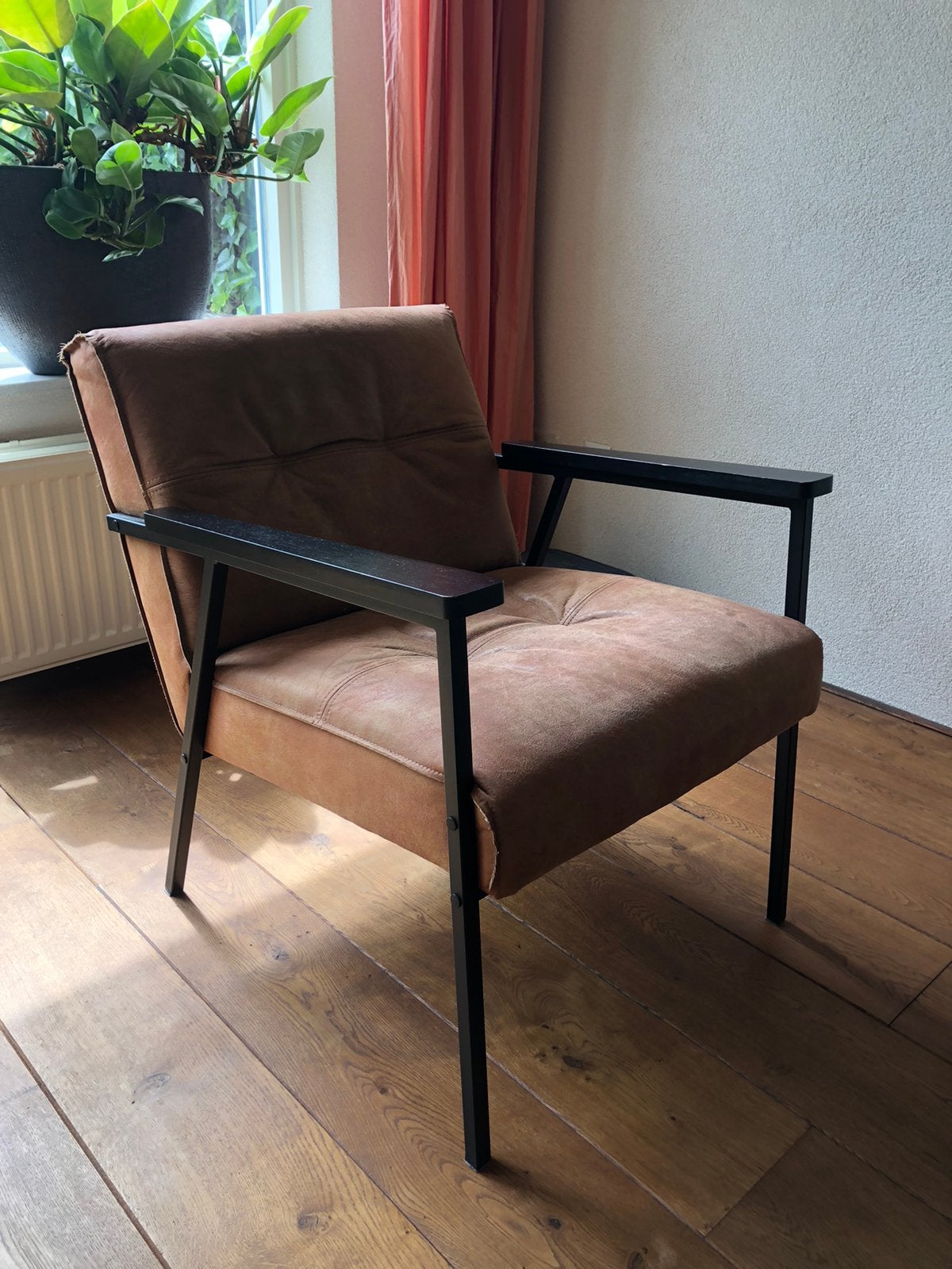 Mooie bruine leader fauteuil/stoel (2x) van Woood, Huis en Inrichting, Fauteuils, Ophalen, Gebruikt, 50 tot 75 cm, Leer