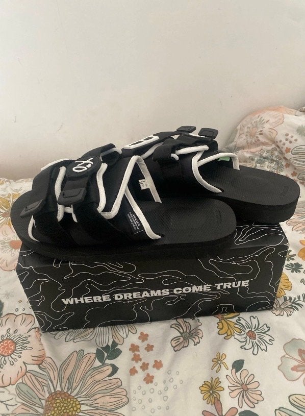 The Weeknd X Suicoke MOTO-Cabwdn-C sandalen - Maat 42, Ophalen of Verzenden, Nieuw, Zwart, Slippers