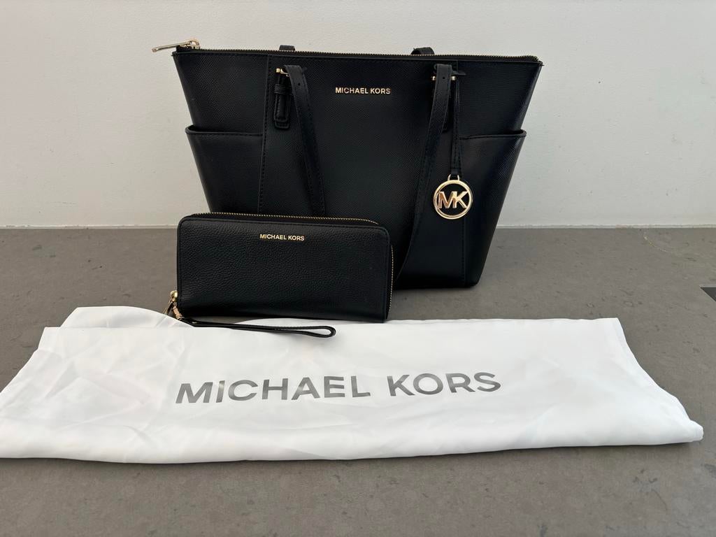 Michael Kors Handtas en Portemonnee Set - Zwart, Sieraden, Tassen en Uiterlijk, Tassen | Damestassen, Ophalen of Verzenden, Zo goed als nieuw