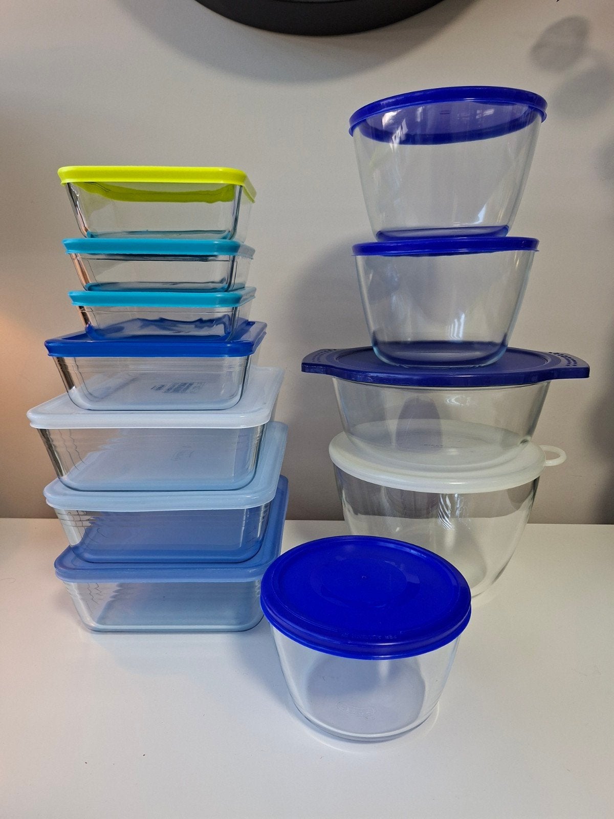 Glazen vershoudbakjes en kommen met deksels - Diverse maten, Ophalen of Verzenden, Voorraadpot, Meerkleurig, Glas