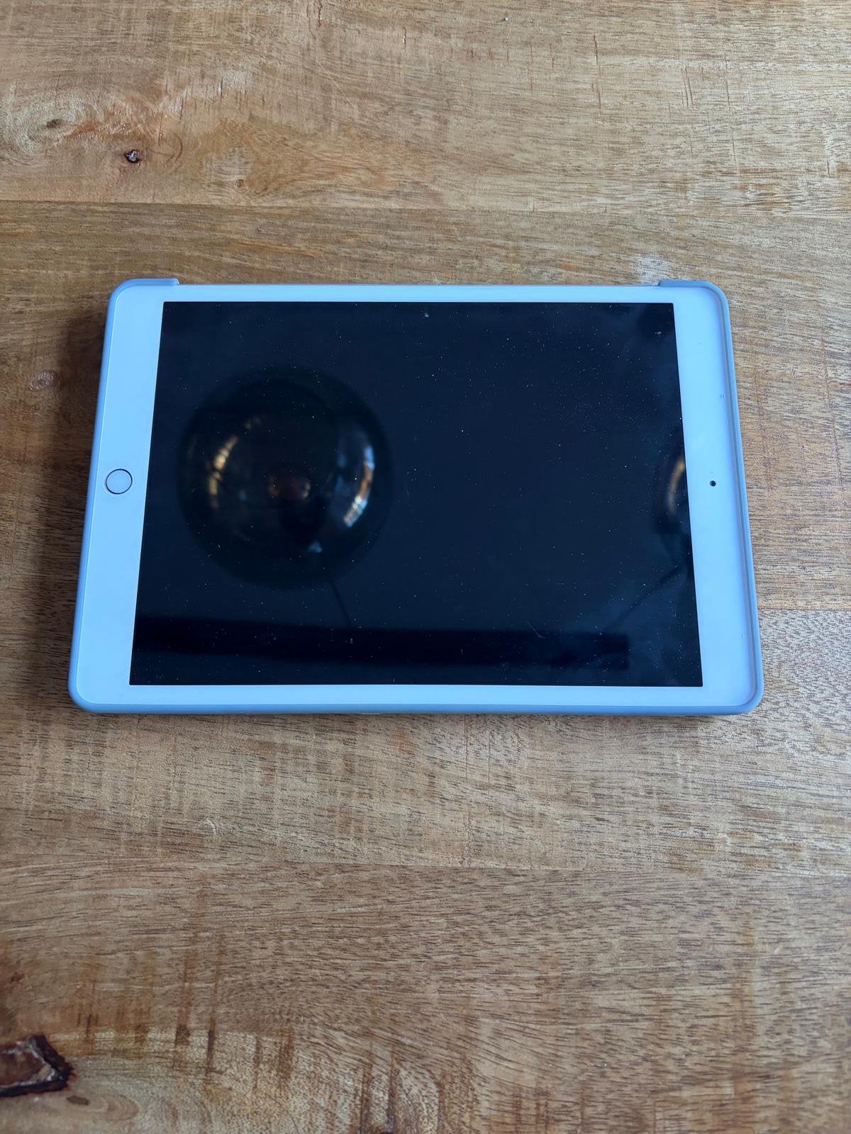 Ipad Air 8ste generatie !, Rose Goud, Gebruikt, 32 GB, Apple iPad Air