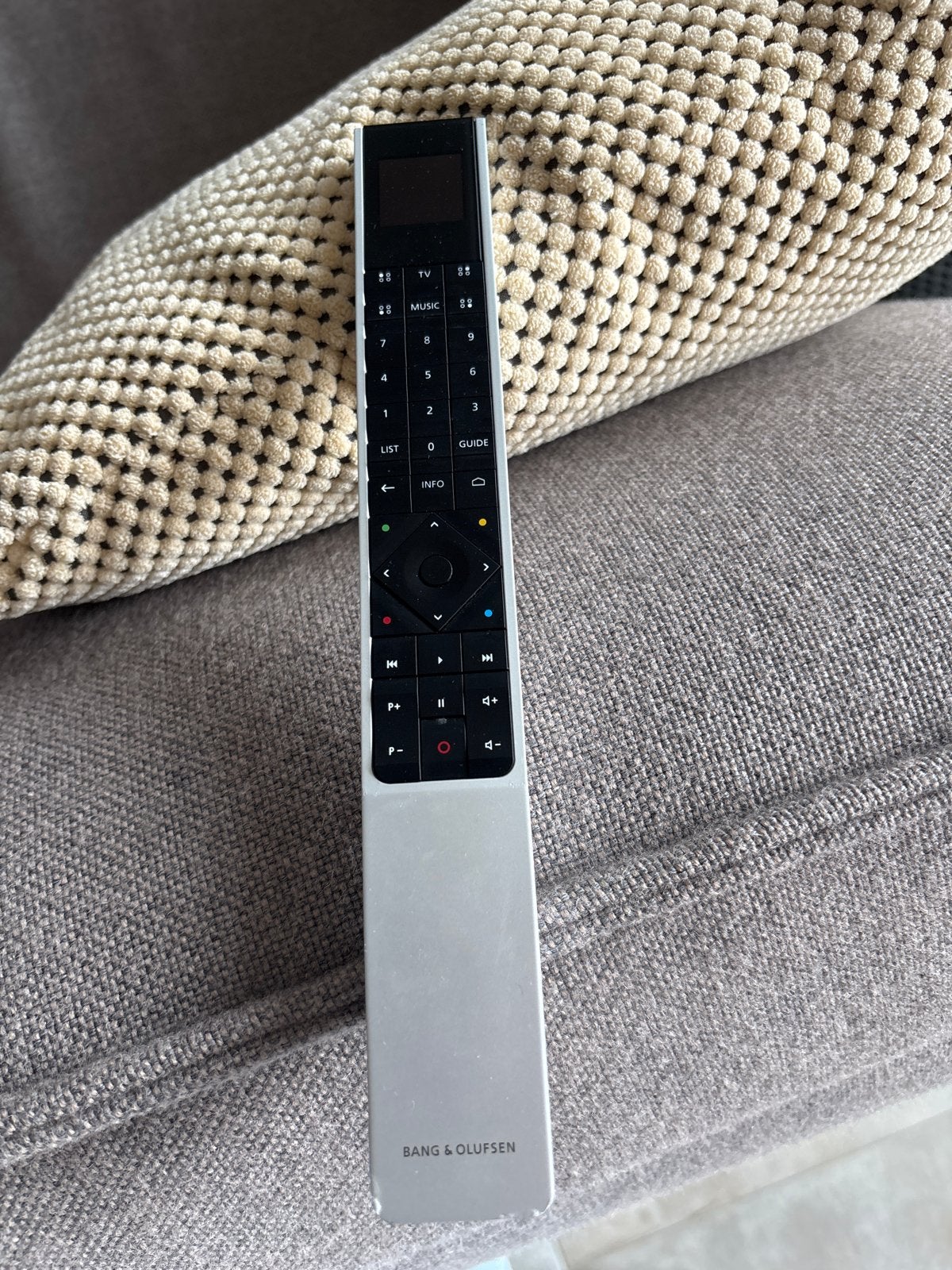 Bang & Olufsen BeoRemote One Afstandsbediening - infrarood, Audio, Tv en Foto, Afstandsbedieningen, Ophalen of Verzenden, Zo goed als nieuw