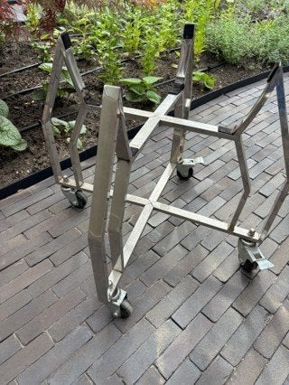 Onderstel Kamado GURU, Ophalen, Zo goed als nieuw, Grill Guru
