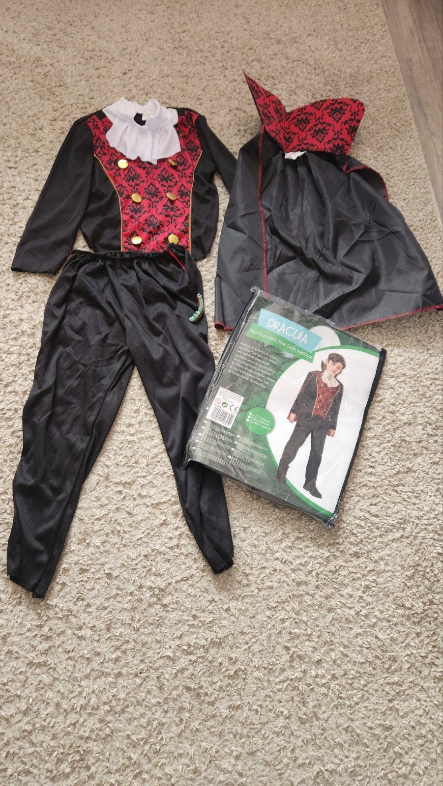 Dracula kostuum voor kinderen - Halloween/Carnaval, Ophalen of Verzenden, Zo goed als nieuw, 146 t/m 152, Jongen