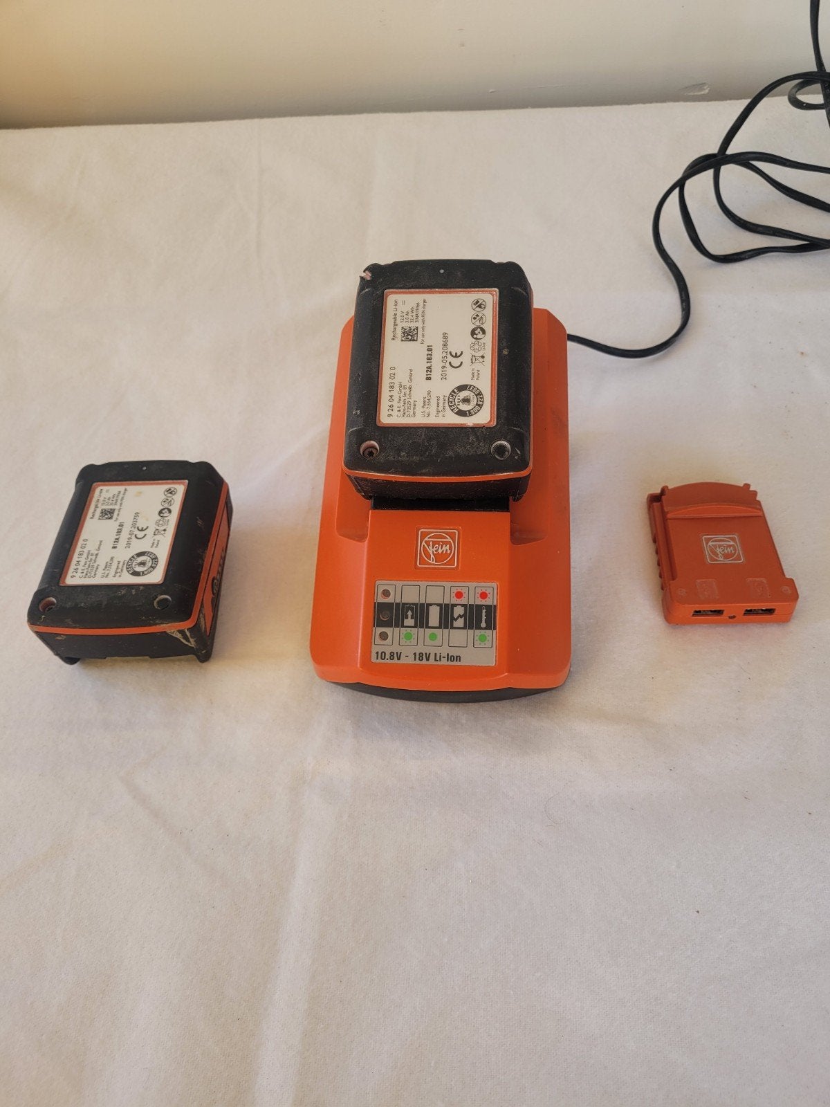 Fein acculader ALG50 met 2 accu's en USB-adapter, Doe-het-zelf en Verbouw, Ophalen of Verzenden, Gebruikt