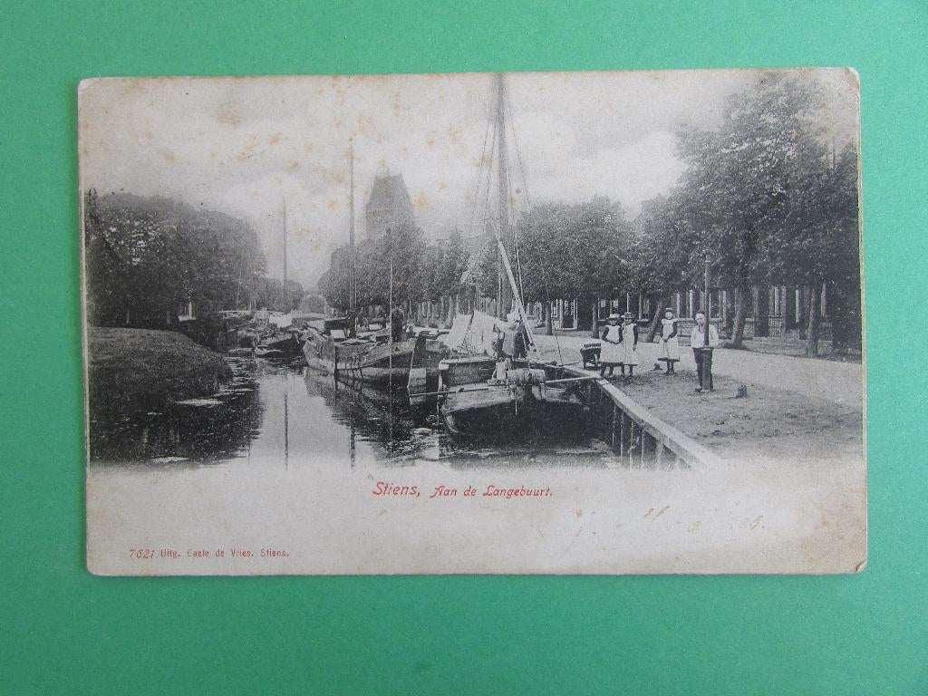 Stiens - Aan de Langebuurt met scheepvaart 1903, Ophalen of Verzenden, Voor 1920, Gelopen, Friesland
