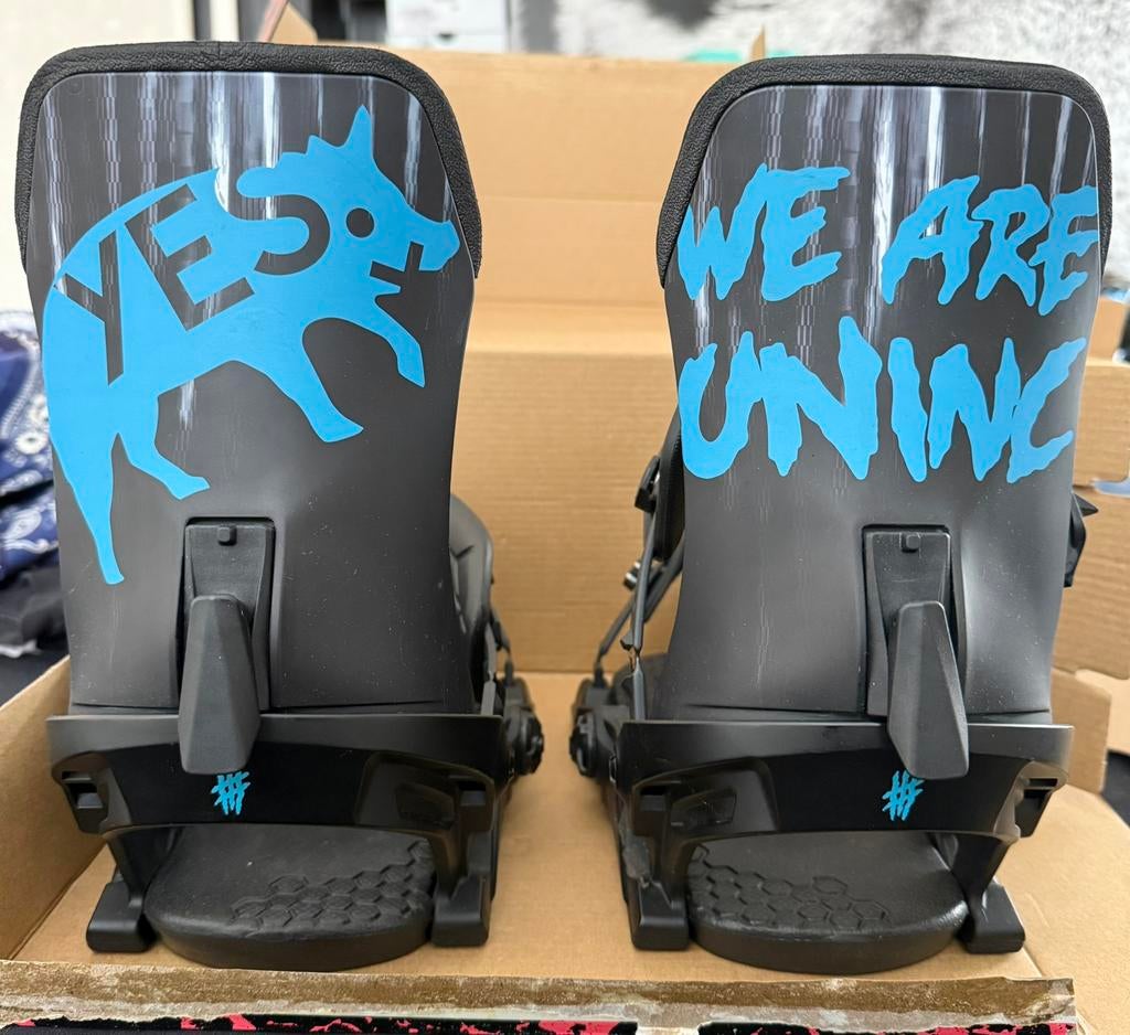 Yes Snowboard Bindings, Verzenden, Zo goed als nieuw, Board