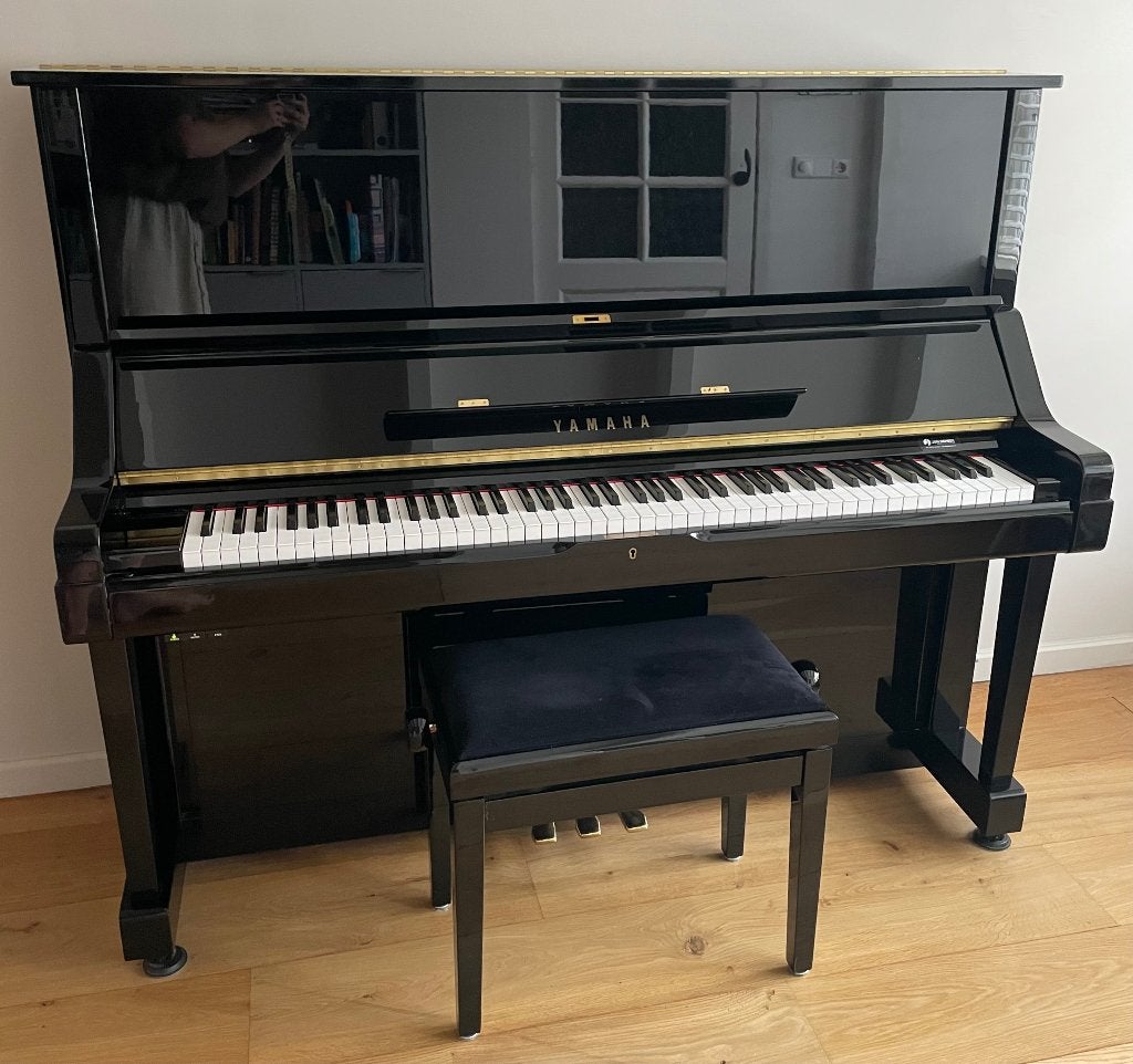 Zwarte YAMAHA UX3 piano gereviseerd. Incl. Life Saver, Ophalen, Zwart, Zo goed als nieuw, Piano