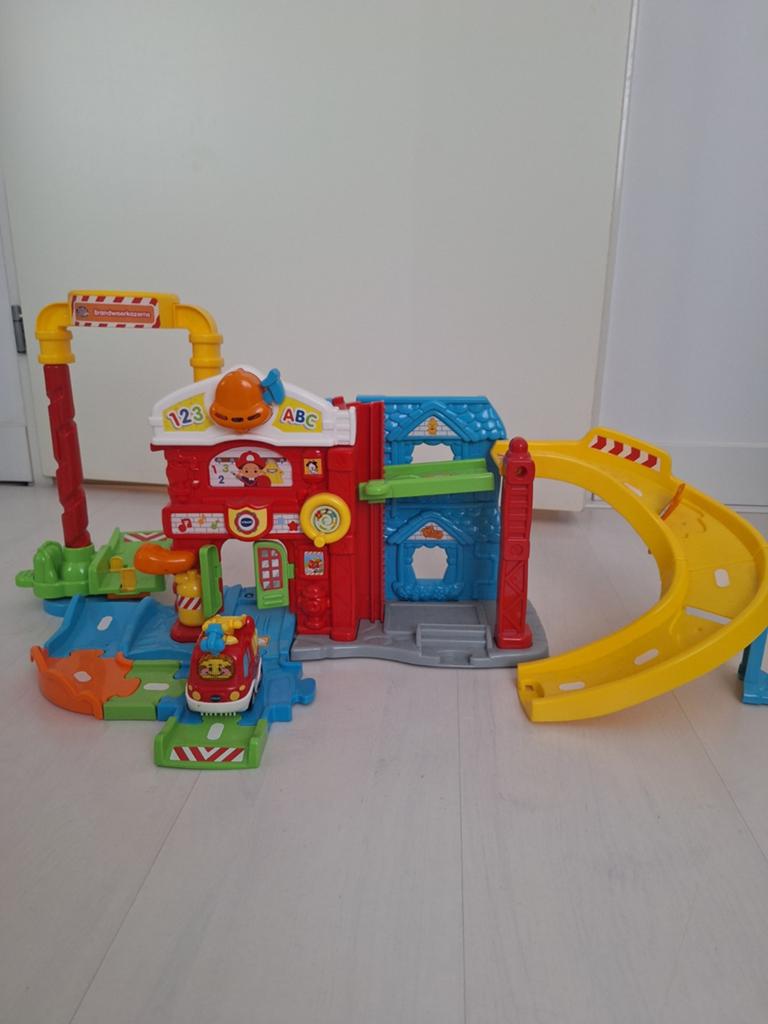 Vitech  brandweerkazerne, Ophalen, Zo goed als nieuw