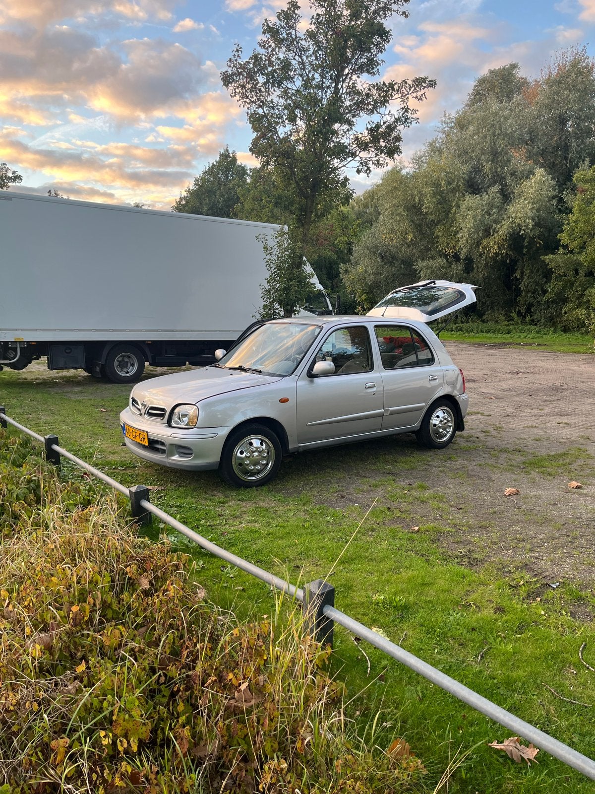Nissan Micra 1.4 5D N-cvt 2000 new APK ,136 km Nap, Automaat, 4 cilinders, Origineel Nederlands, Micra