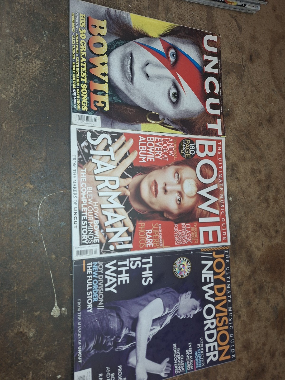 Uncut Bowie & Joy Division/New Order Muziekmagazines, Ophalen of Verzenden, Gelezen, Artiest, Uncut Magazine