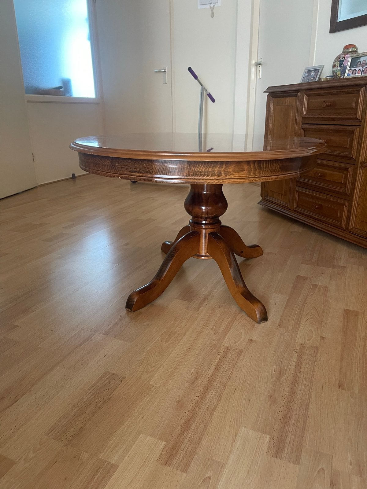 Ovale houten salontafel - Klassiek design SNEL WEG!, Huis en Inrichting, Ophalen, Gebruikt, 100 tot 150 cm, Tot twee personen
