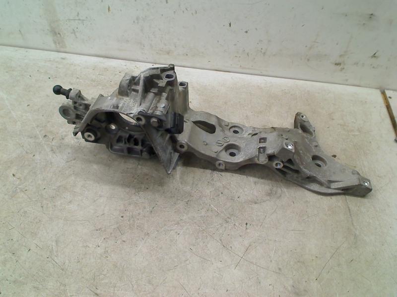 Dynamo Steun Volkswagen Golf VII Variant (AUVV) 04L903143D, Gebruikt, Volkswagen, Volkswagen AG, Kundenbetreuung@volkswagen.de