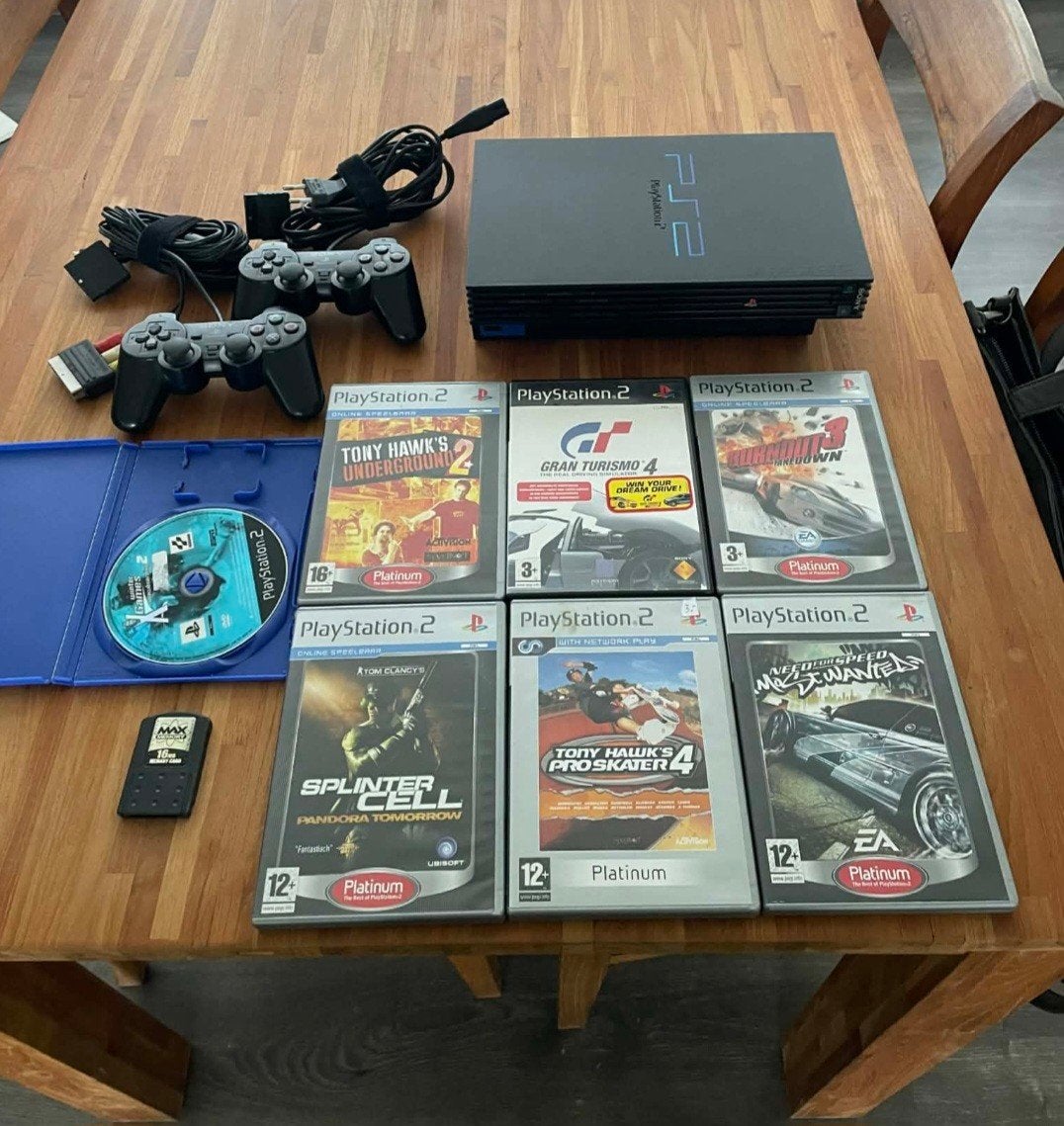 PlayStation 2 met 2 controllers en games, Ophalen, Gebruikt, Overige genres, 2 spelers