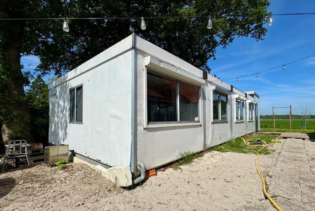 Fijne, ruime en volledig gemeubileerde woonunit, Ophalen, Gebruikt