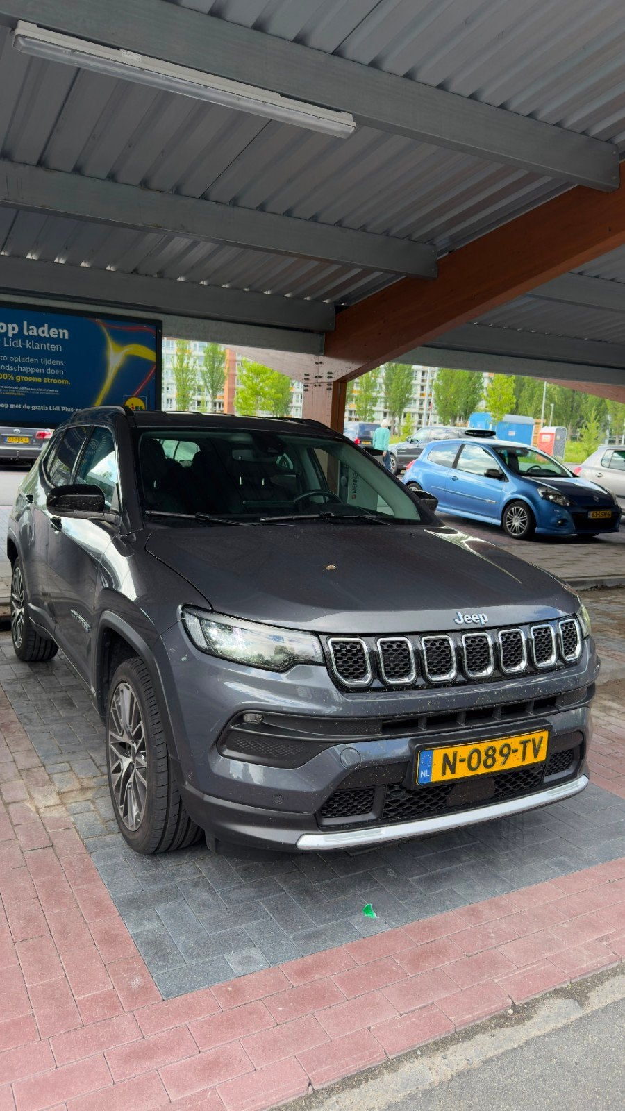 Jeep Compass 1.3T 4XE 190pk Eawd Aut 2022 Grijs, Auto's, Jeep, Automaat, 1250 kg, Euro 6, 4 cilinders