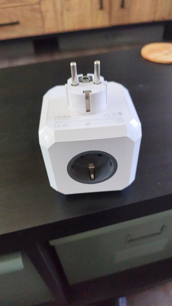 Icidu easy cube met 2 USB-poorten en 4 geaarde stopcontacten, Ophalen of Verzenden, Stopcontact