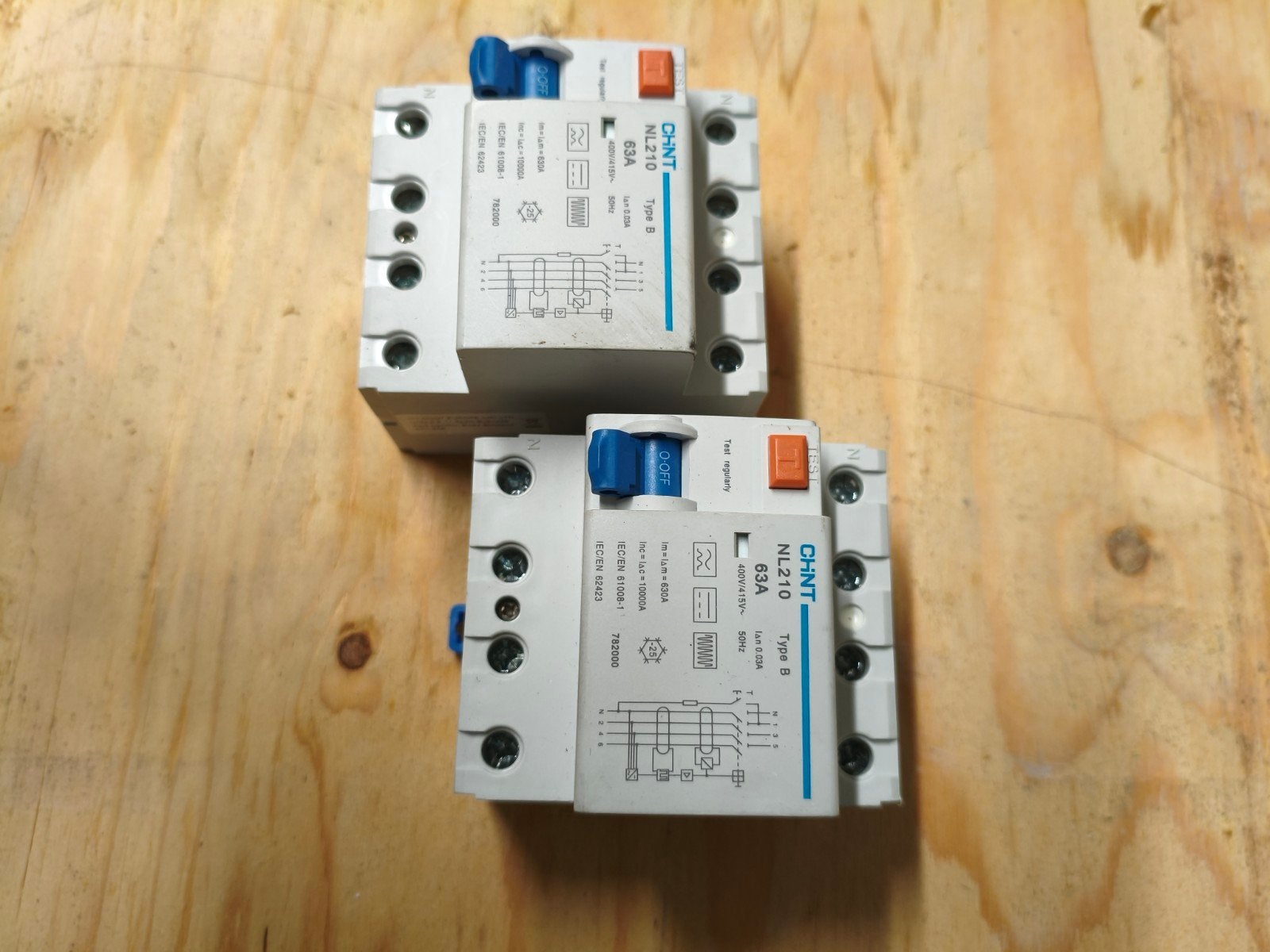 CHNT NL210 63A Aardlekschakelaar Type B, Verzenden, Gebruikt, Overige merken, Aardlekschakelaar