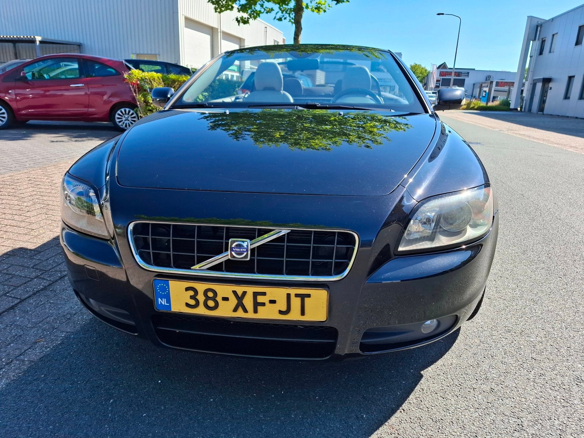 Volvo C70 Convertible 2.4 CABRIOLET/CLIMA/CRUISE/LEDER!, Voorwielaandrijving, C70, Gebruikt, Cabriolet