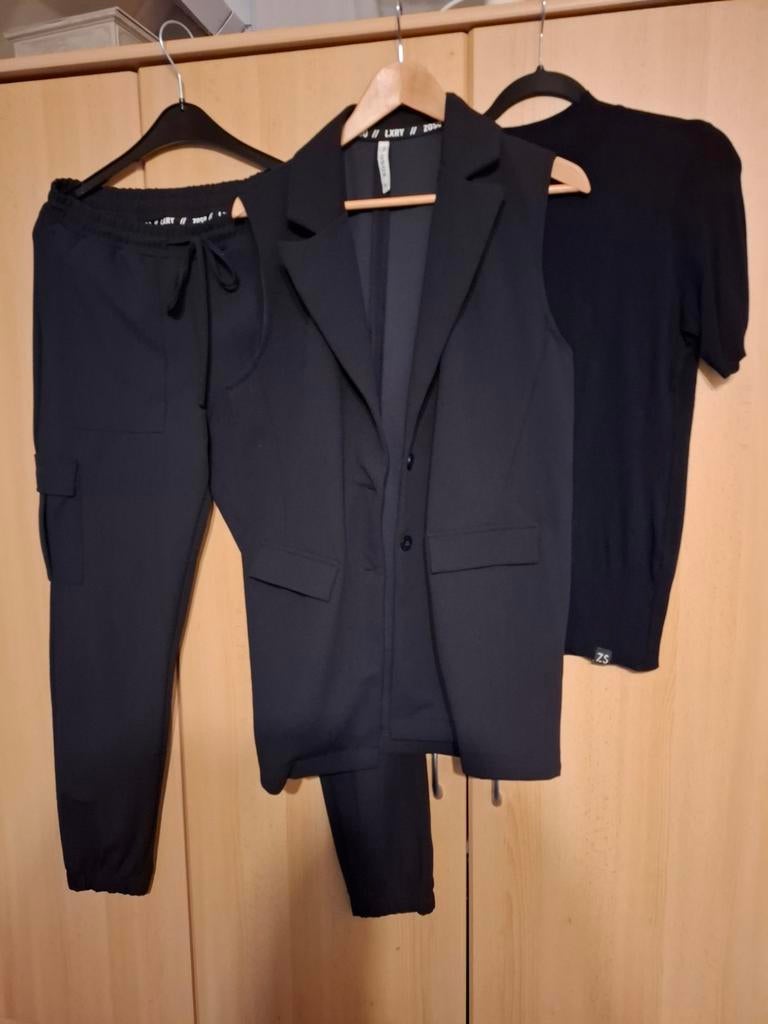 Zoso set blazer cargo broek en mouwloos truitje draagmaat 40, Maat 38/40 (M), Kostuum of Pak, Blauw, Ophalen of Verzenden