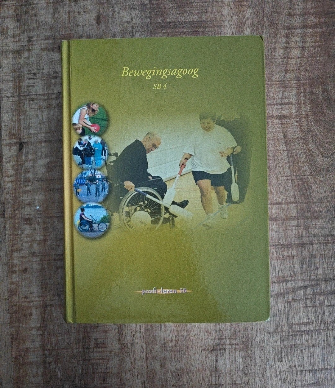 Bewegingsagoog SB 4 - In nette staat, Boeken, Onbekend, Ophalen of Verzenden, Zo goed als nieuw, MBO