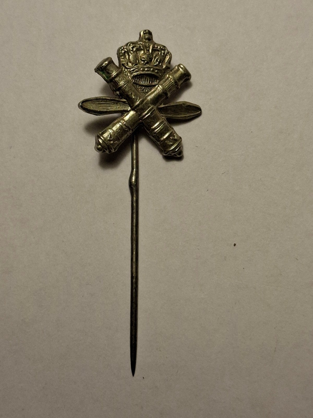 Luchtdoelartillerie speldje KL, Verzamelen, Militaria | Algemeen, Ophalen of Verzenden, Landmacht, Nederland, Embleem of Badge