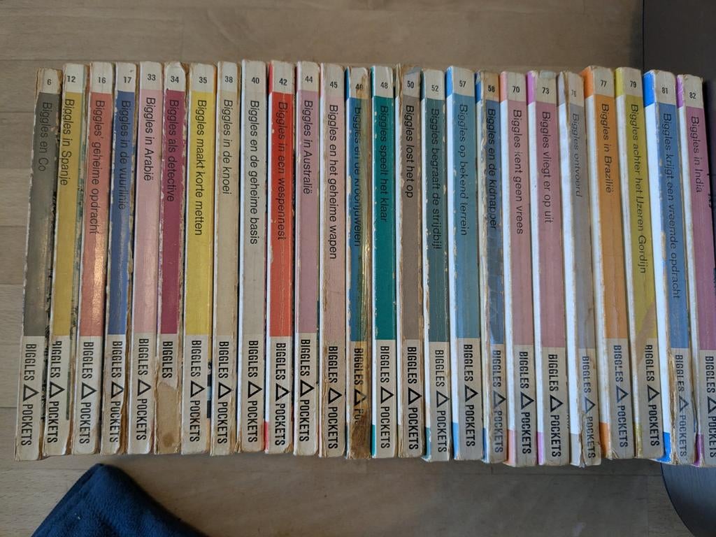 Biggles - W.E Johns Prisma pocket 24x, Boeken, Ophalen of Verzenden, Gelezen, W.E Johns