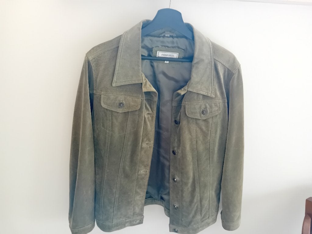 Suede jasje, Ophalen, Passport, Maat 42/44 (L), Zo goed als nieuw