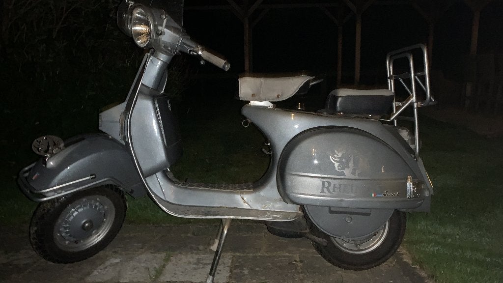 Vespa 125 cc uit 1984 - Volledig gereviseerd in 2016, Motoren, Scooter, Gebruikt, 125 cc, Handgeschakeld