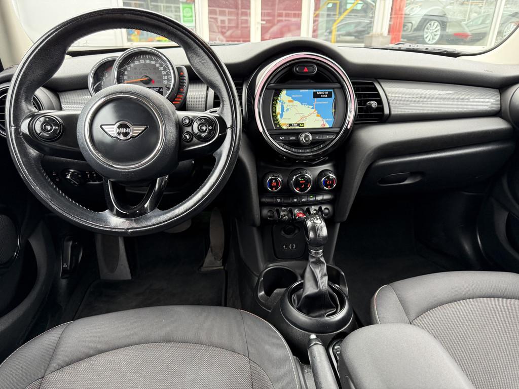 MINI Mini 1.5 Cooper Pepper Serious Business Automaat..! Nav, Gebruikt, Euro 6, 49 €/maand, Bedrijf