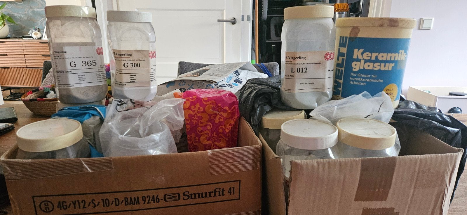 Keramiek glazuur, Gebruikt, Overige thema's, Meerkleurig, Ophalen of Verzenden
