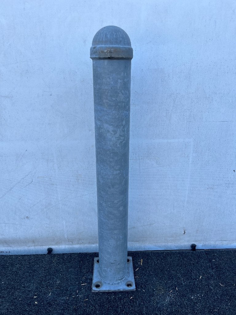 Gegalvaniseerde afscherm/trottoir paal met voetplaat, Ophalen, Gebruikt