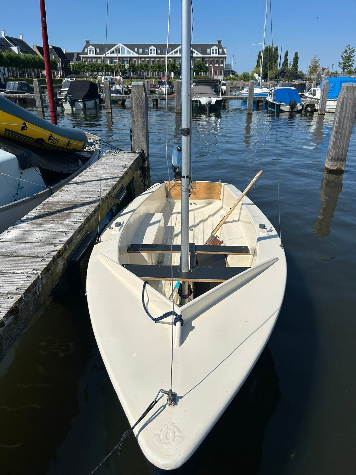Te koop zeilboot+trailer+ bbm, Ophalen, Gebruikt, 3 tot 6 meter, Minder dan 15 m²