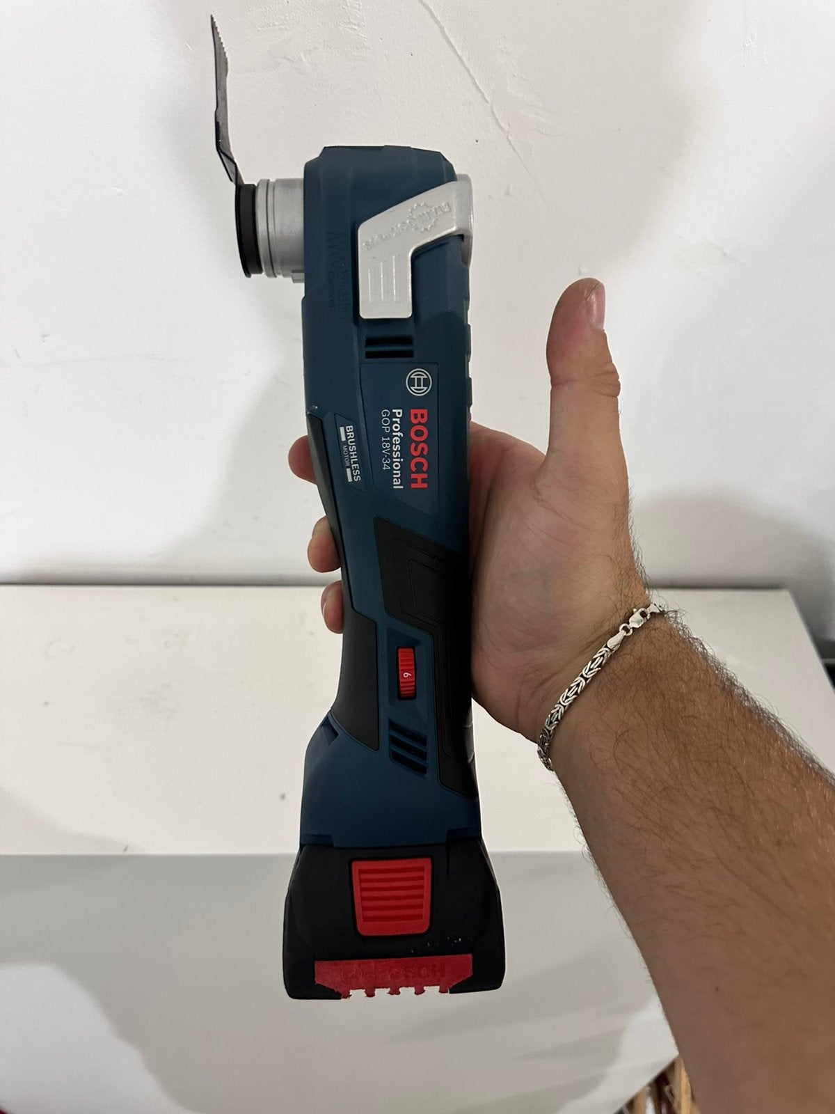 Bosch Multitool, Doe-het-zelf en Verbouw, Ophalen, Zo goed als nieuw, Minder dan 600 watt, Overige typen