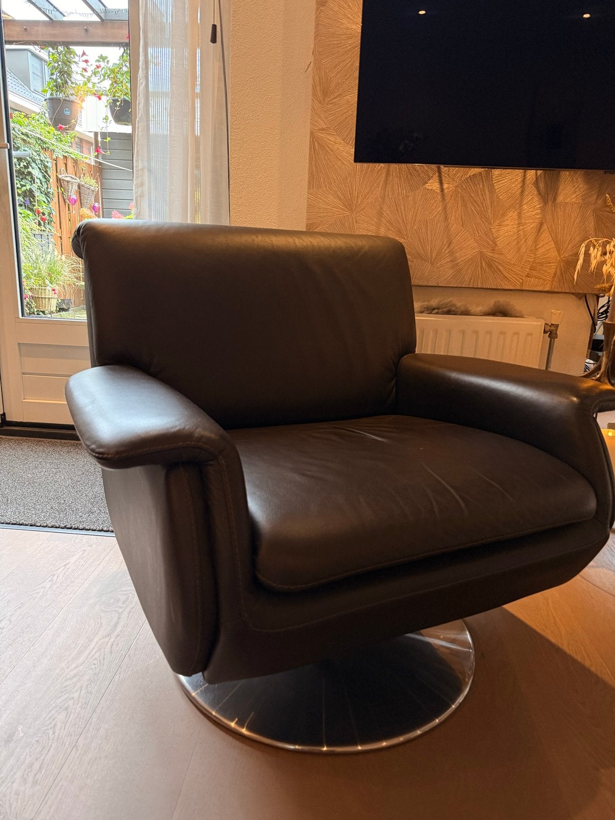 Leren fauteuil met draaivoet, Ophalen, Gebruikt, Leer, 75 tot 100 cm