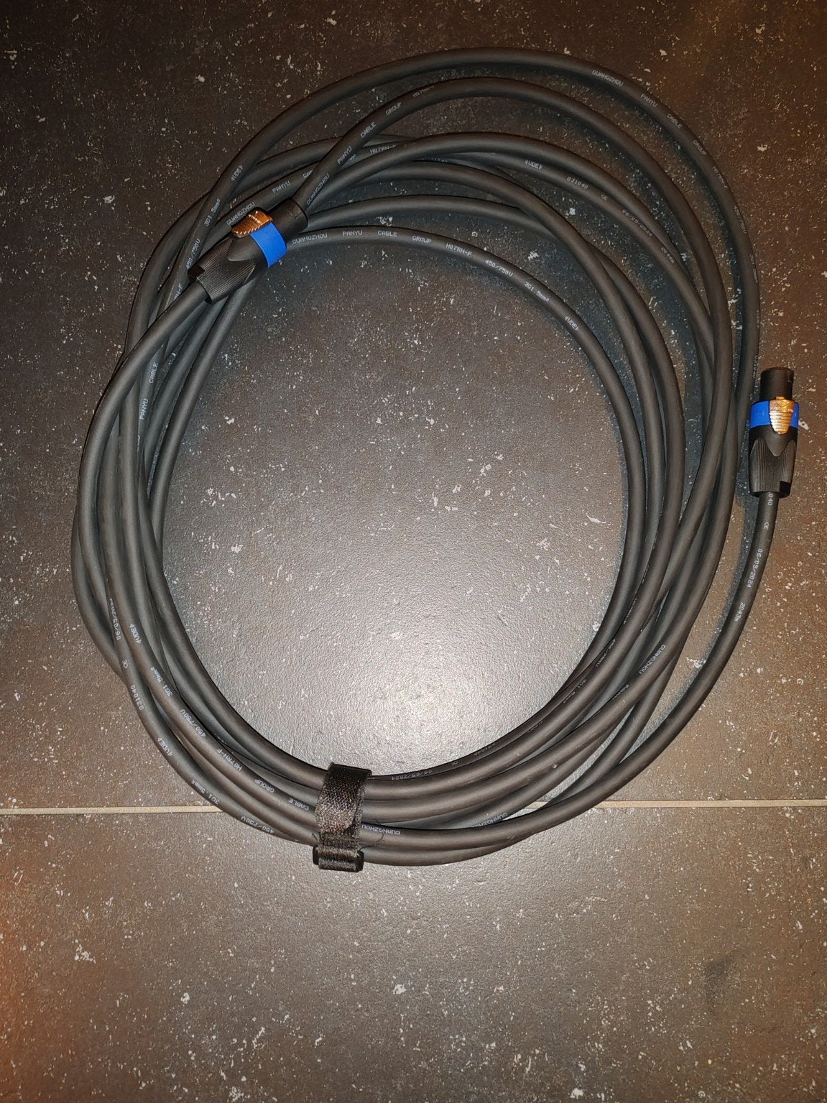 2x 10 meter Neopreen Luidsprekerkabel met Neutrik NLD4, Verzenden