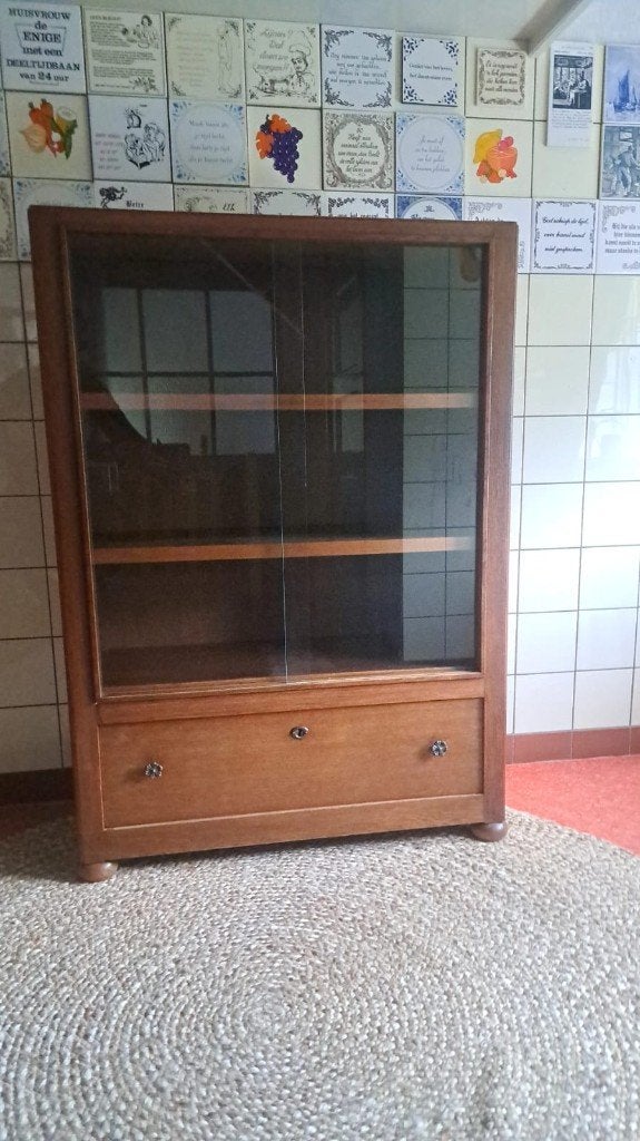 Antieke kast, Ophalen