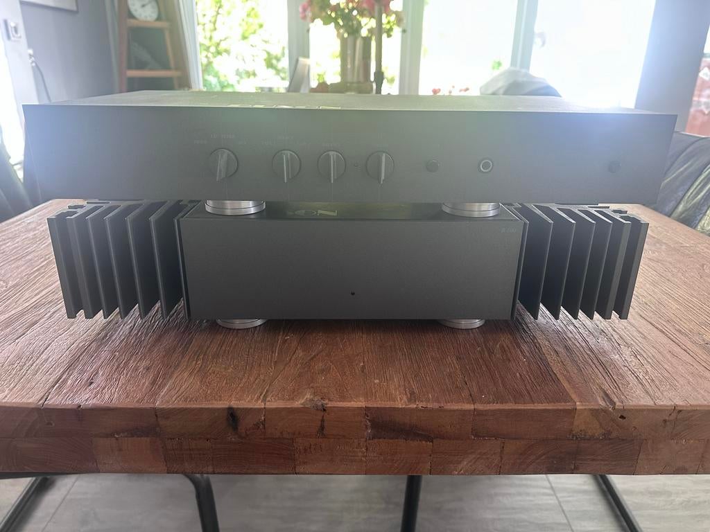 Duson C100 voorversterker en Duson B100 eindversterker, Overige merken, Gebruikt, Ophalen of Verzenden, 120 watt of meer
