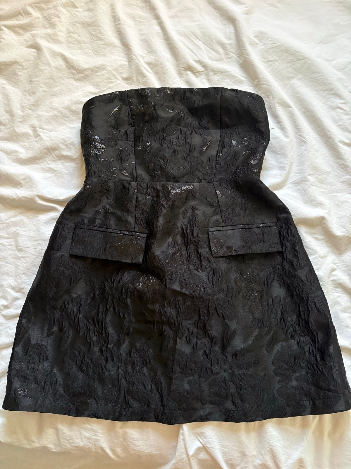 Zwarte strapless jurk met textuur - Tess V, Zwart, Nieuw, Ophalen of Verzenden, Maat 36 (S)