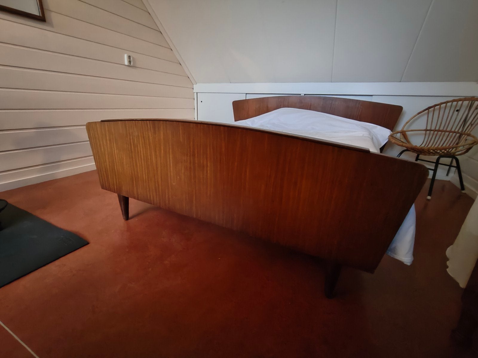 Stijlvol retro vintage bed (190 x 140 cm), Ophalen, Gebruikt, Tweepersoons, Midcentury