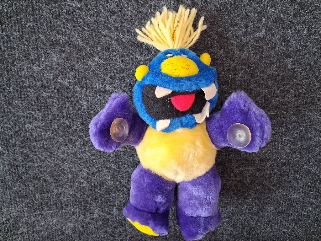 vintage Zugly Hug a Monster, Ophalen, Zo goed als nieuw