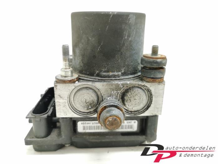 ABS Pomp van een Opel Tigra, Gebruikt, -, -, Opel