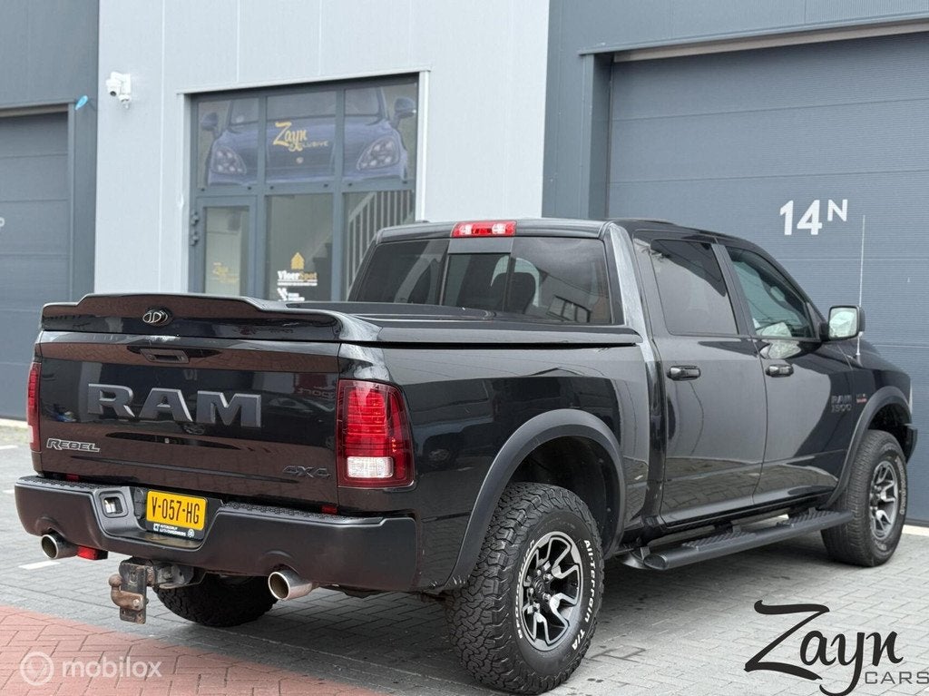 Dodge Ram 1500 5.7 V8 4x4 Crew Cab Rebel | Dak | NAP | Leder, Auto's, Automaat, Gebruikt, 5654 cc, Automatische klimaatregeling