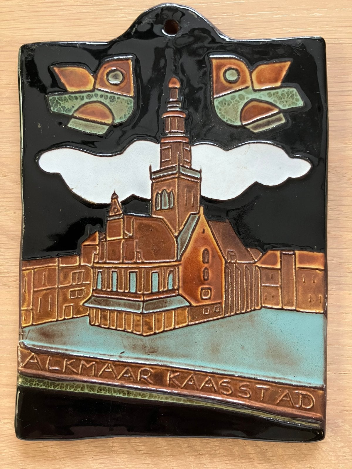 Vintage tegel Alkmaar Kaasstad, Potters Oisterwijk Alkmaar, Antiek en Kunst, Antiek | Wandborden en Tegels, Ophalen of Verzenden