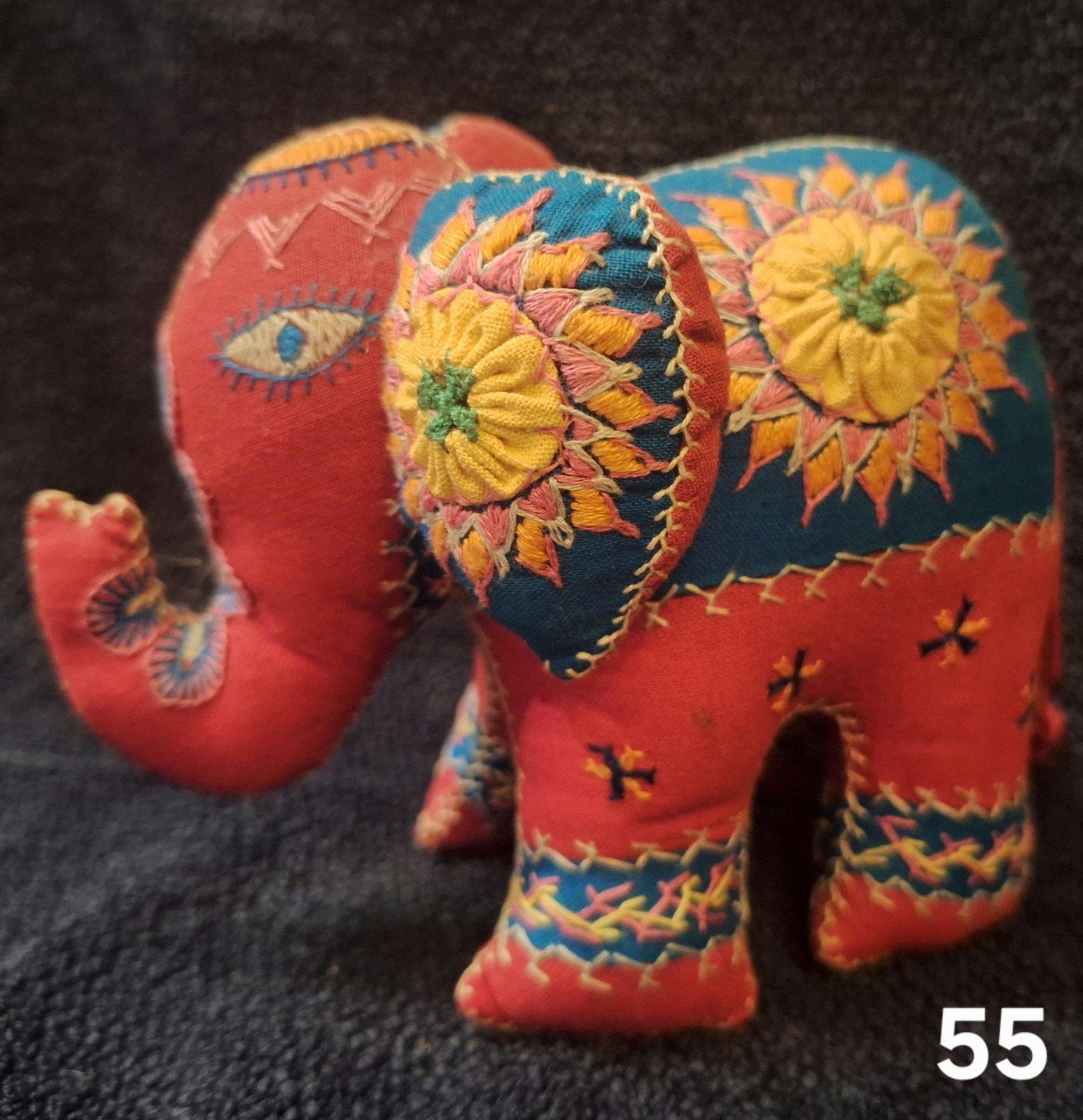 Decoratieve geborduurde olifant - Handgemaakt, Ophalen of Verzenden, Gebruikt, Dier