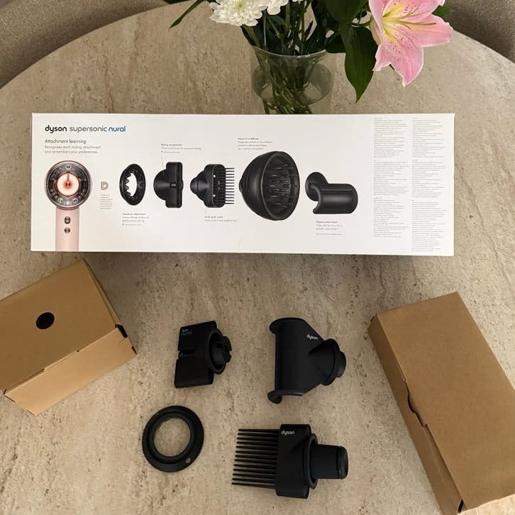 Dyson Supersonic Nural opzetstukken los kopen mag - Nieuw, Ophalen of Verzenden, Nieuw, Föhn of Haardroger